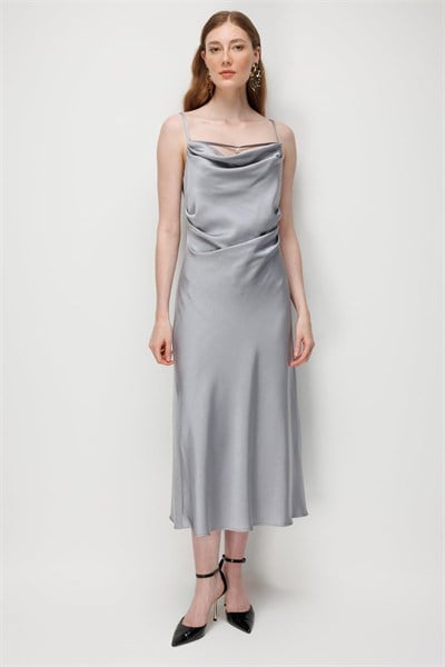 Ekol Drape Detaylı Askılı Maxi Elbise GUMUS