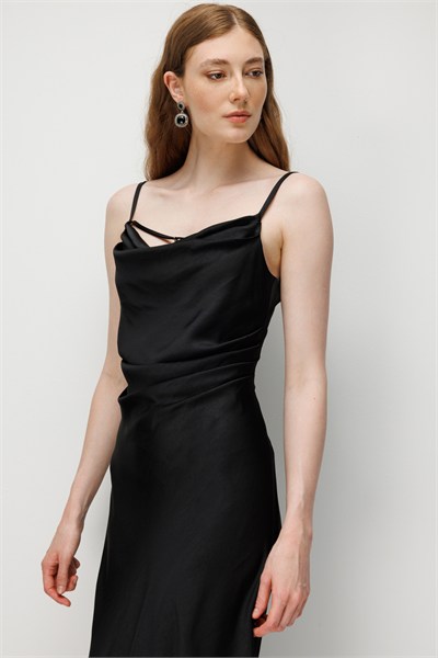 Ekol Drape Detaylı Askılı Maxi Elbise SIYAH