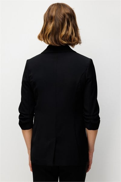 Ekol Kolu Büzgülü Kapak Cepli Ceket SIYAH