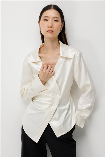 Ekol Kruvaze Yaka Drapeli Bluz Ekru