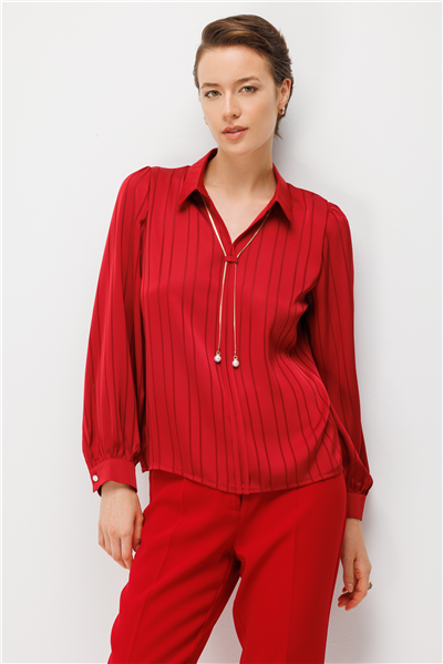 Ekol Kumaşı Desenli Kolye Detaylı Bluz BORDO