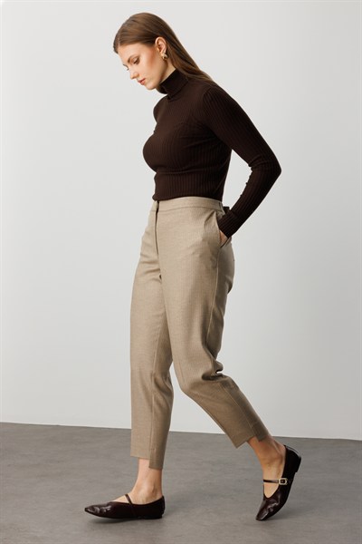 Ekol Zikzak Desenli Dar Paça Pantolon CAMEL