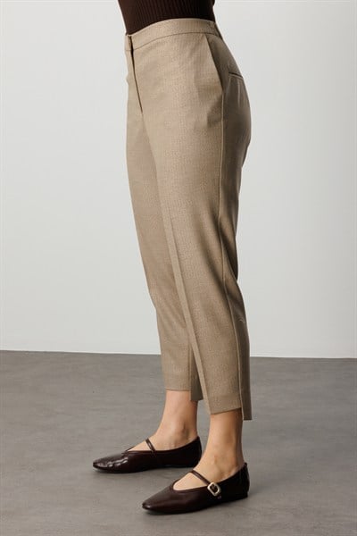 Ekol Zikzak Desenli Dar Paça Pantolon CAMEL