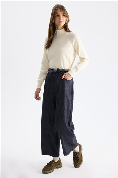 On Beli Lastikli Kemerli Pantolon Lacivert