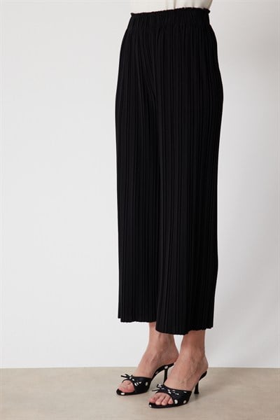 Mi Beli Lastikli Piliseli Bol Paça Pantolon SIYAH