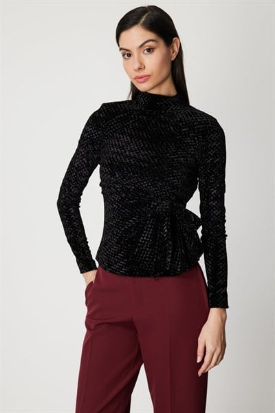 On Beli Bağlamalı Dokulu Bluz BLACK