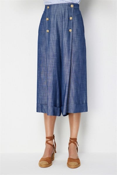 On Beli Düğmeli Pile Detaylı Kısa Paça Pantolon INDIGO