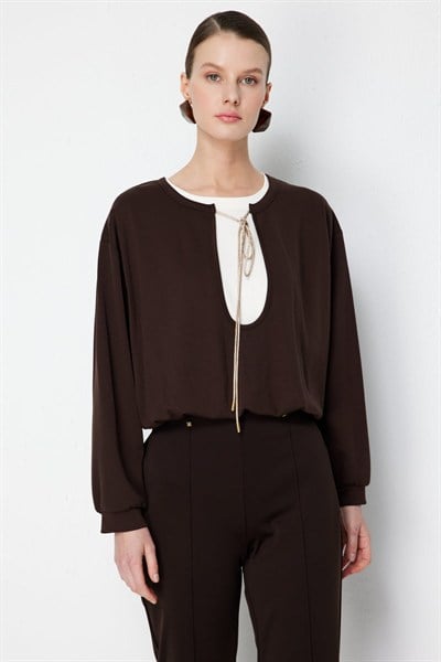 On Beli Lastikli Zincirli Crop Sweat KAHVE