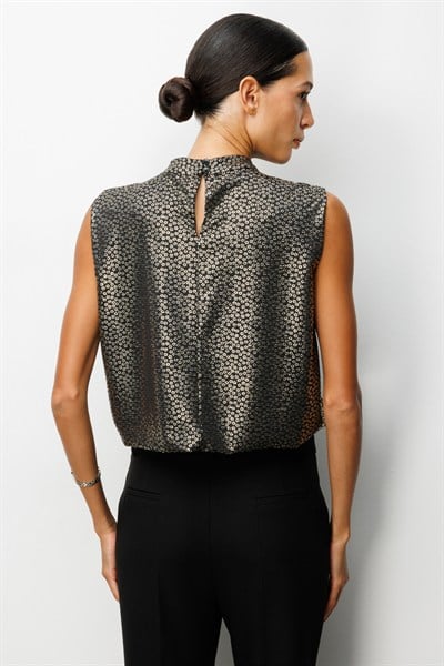 On Çiçek Desenli Kolsuz Crop Bluz GOLD