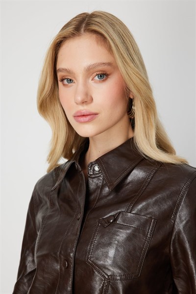On Çıtçıtlı Deri Crop Mont TABA
