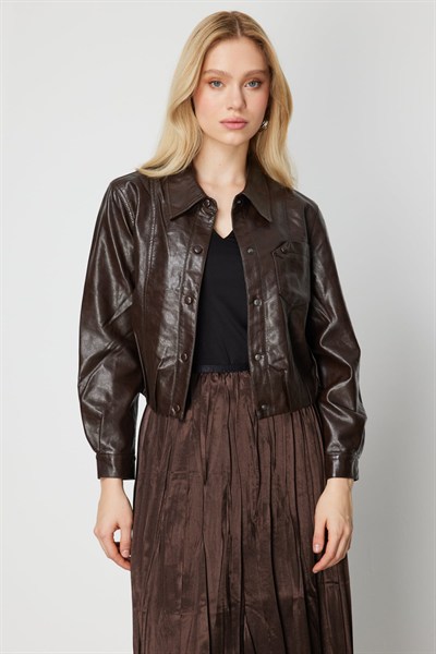 On Çıtçıtlı Deri Crop Mont TABA