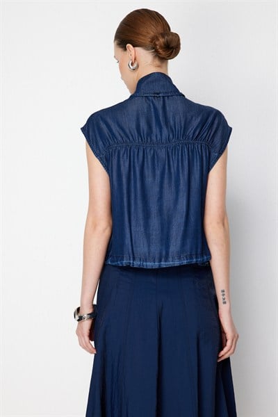 On Dik Yaka Düğmeli Crop Yelek INDIGO