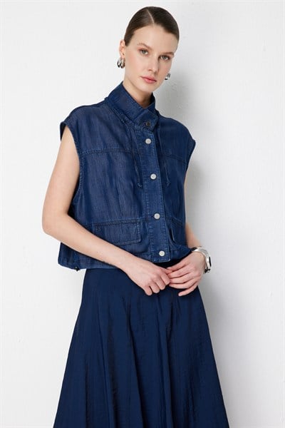 On Dik Yaka Düğmeli Crop Yelek INDIGO