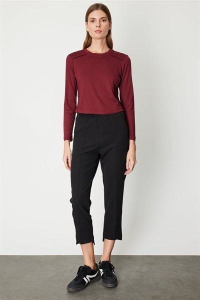 On Dikiş Detaylı Basic Crop Bluz BORDO