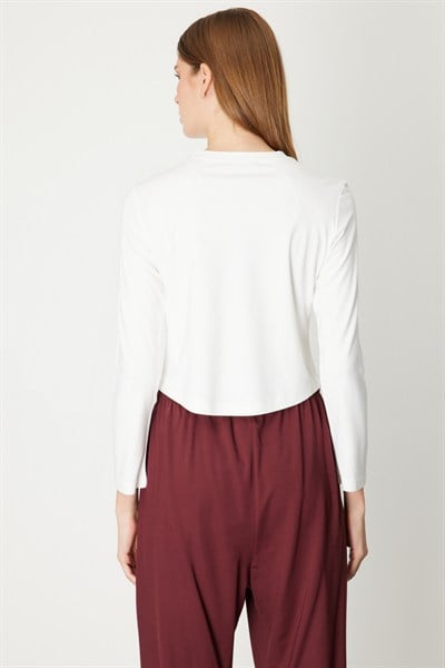 On Dikiş Detaylı Basic Crop Bluz EKRU