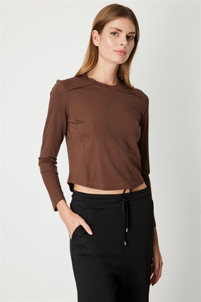 On Dikiş Detaylı Basic Crop Bluz KAHVE