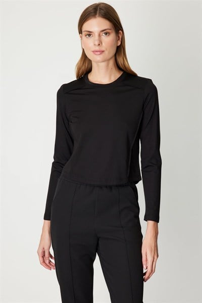 On Dikiş Detaylı Basic Crop Bluz SIYAH