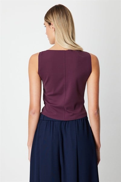 On Dikiş Detaylı Kolsuz Bluz BORDO