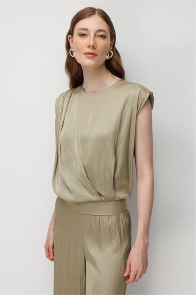 On Drape Detaylı Kolsuz Bluz CAGLA