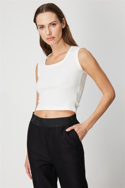 On Fitilli Kolsuz Crop Bluz EKRU