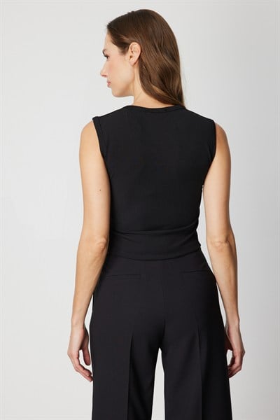 On Fitilli Kolsuz Crop Bluz SIYAH