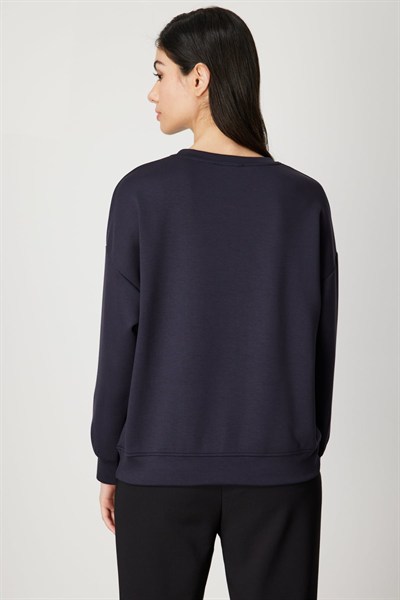 On İncili Fiyonk İşlemeli Sweat LACIVERT