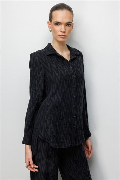 On Kabartmalı Uzun Gömlek SIYAH