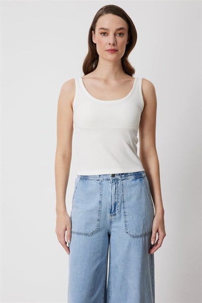 On Kalın Askılı Crop Bluz EKRU