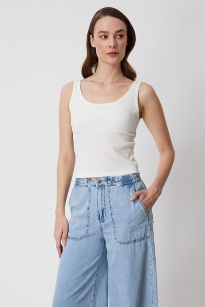 On Kalın Askılı Crop Bluz EKRU
