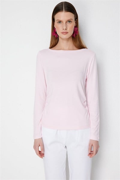 On Kayık Yaka Büzgü Detaylı Basic Bluz PEMBE