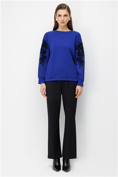 On Kolları İşleme Detaylı Sweatshirt Saks