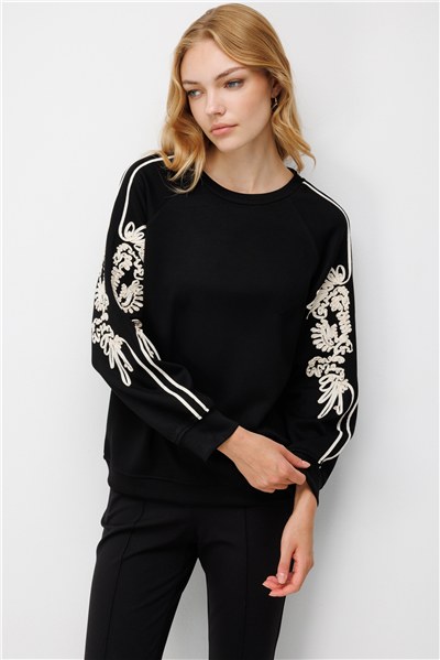 On Kolları İşleme Detaylı Sweatshirt Siyah