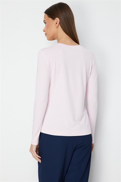 On Metal Aksesuarlı Sıfır Yaka Basic Bluz PEMBE