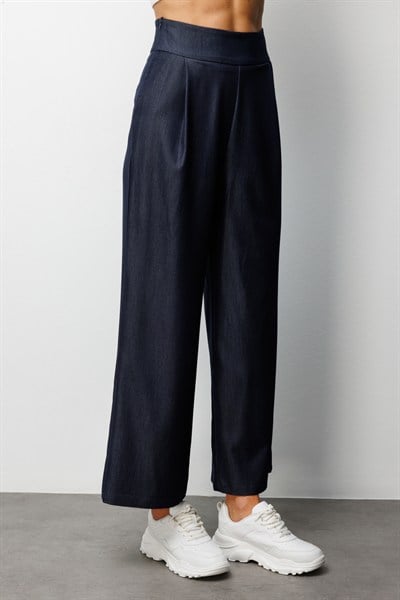 On Pile Detaylı Bol Paça Pantolon INDIGO