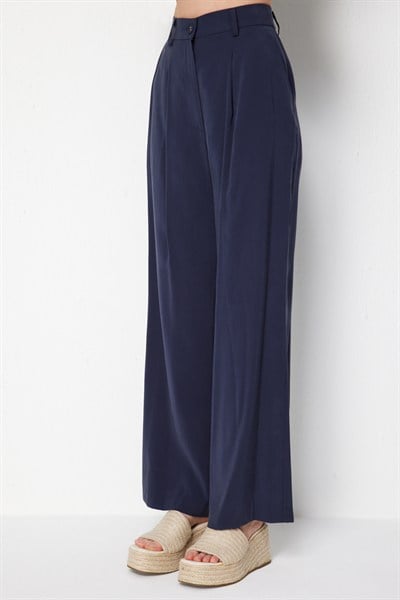 On Pile Detaylı Bol Paça Pantolon INDIGO