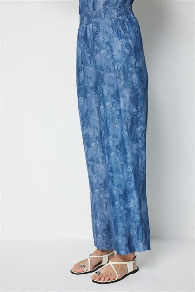 On Pile Detaylı Desenli Bol Paça Pantolon INDIGO