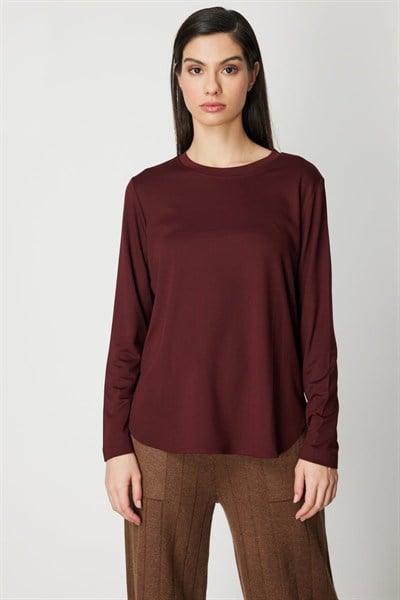 On Sıfır Yaka Basic Bluz BORDO