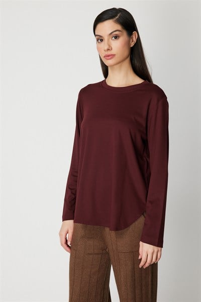 On Sıfır Yaka Basic Bluz BORDO