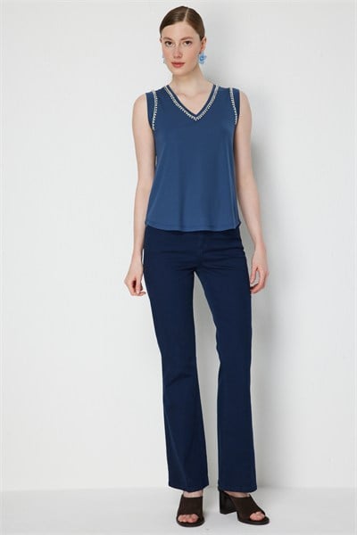 On V Yaka Taş Detaylı Bluz INDIGO
