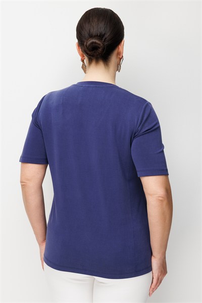 On V Yaka Yazı İşlemeli Bluz INDIGO