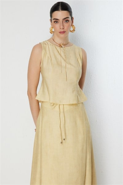 On Volanlı Kolsuz Crop Bluz SARI