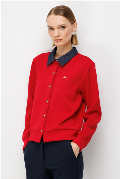 On Yakası Denim Aksesuar Detaylı Hırka Kırmızı