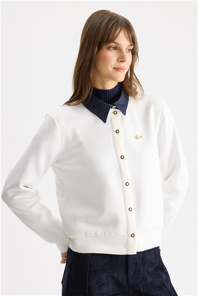 On Yakası Denim Aksesuar Detaylı Hırka Ekru