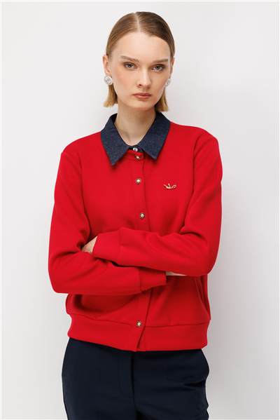 On Yakası Denim Aksesuar Detaylı Hırka Kırmızı