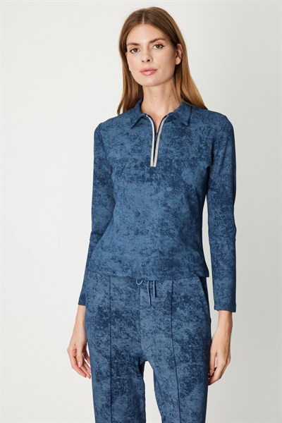 On Yakası Fermuarlı Batik Desenli Bluz INDIGO