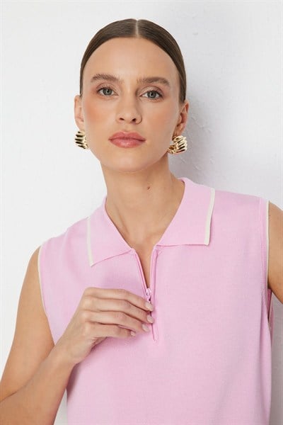 On Yakası Fermuarlı Kolsuz Bluz PEMBE