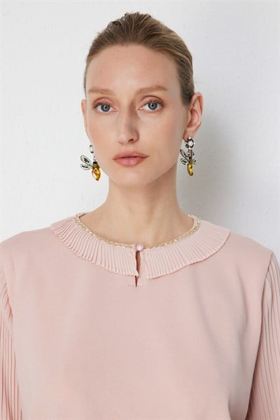 On Yakası Taşlı Şifon Detaylı Bluz PEMBE