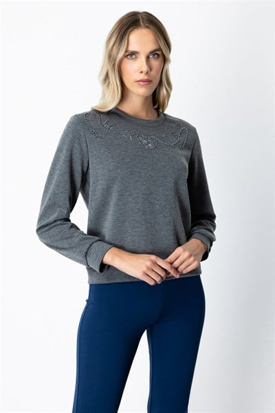 On Yakası Yazılı İşlemeli Sweat GRI