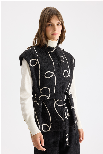 On Beli Kuşaklı Desenli Yelek Siyah