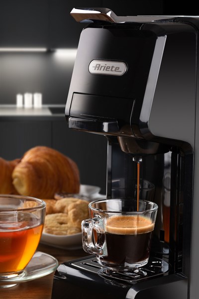 Ariete Çok Fonksiyonlu Kapsül, Pod ve Öğütülmüş Kahve 4in1 Espresso Makinesi Siyah 1304/11
